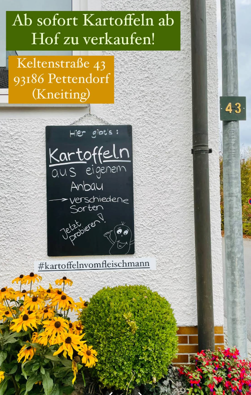 Hinweistafel am Hof: Kartoffeln aus eigenem Anbau, verschiedene Sorten